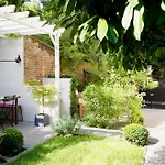 Du Square, Luxury Parigi
