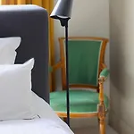 Bed & Breakfast Du Square, Luxury Parigi