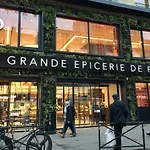 Du Square, Luxury